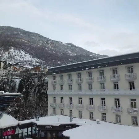 4 Pers, Centre Brides-les-bains, Wi-fi Et Parking - Fr-1-512-150 *